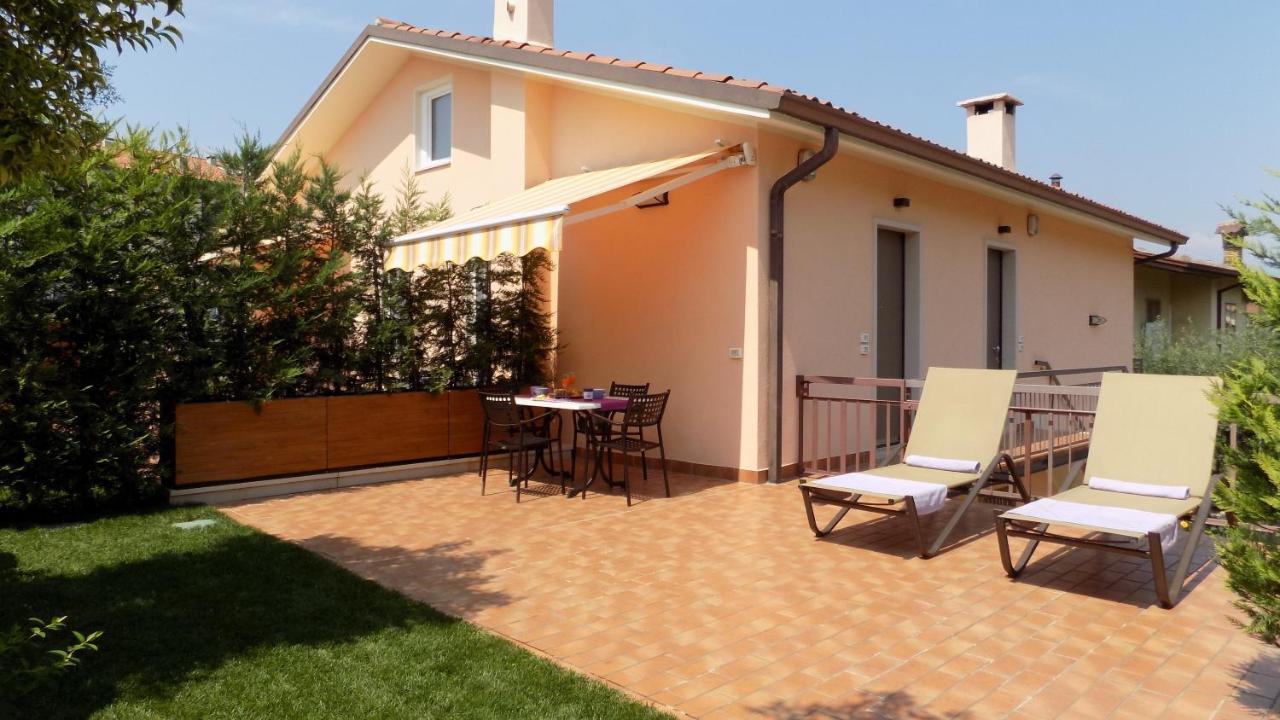 Millyholidays - Apartment Lilla - Center - Nearby Beach - Private Garden - Spa Pool バルドリーノ エクステリア 写真