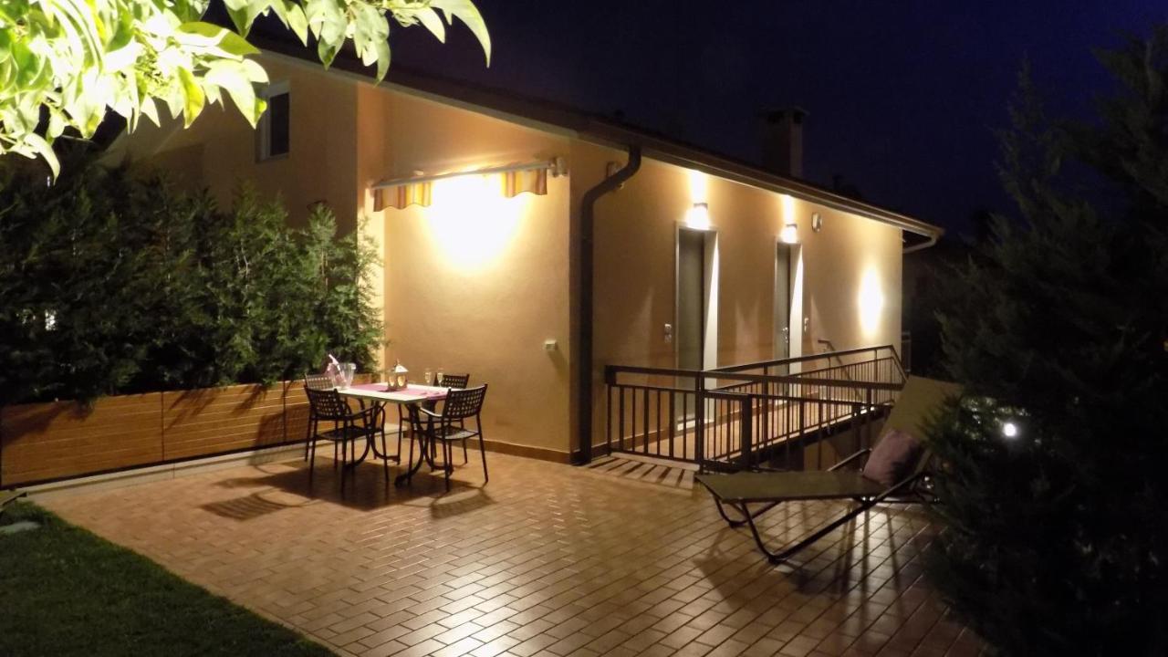 Millyholidays - Apartment Lilla - Center - Nearby Beach - Private Garden - Spa Pool バルドリーノ エクステリア 写真