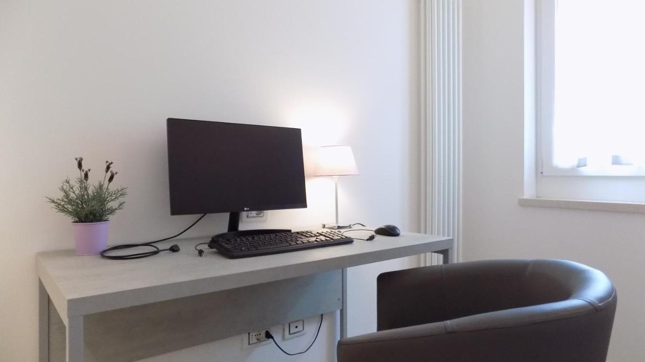 Millyholidays - Apartment Lilla - Center - Nearby Beach - Private Garden - Spa Pool バルドリーノ エクステリア 写真