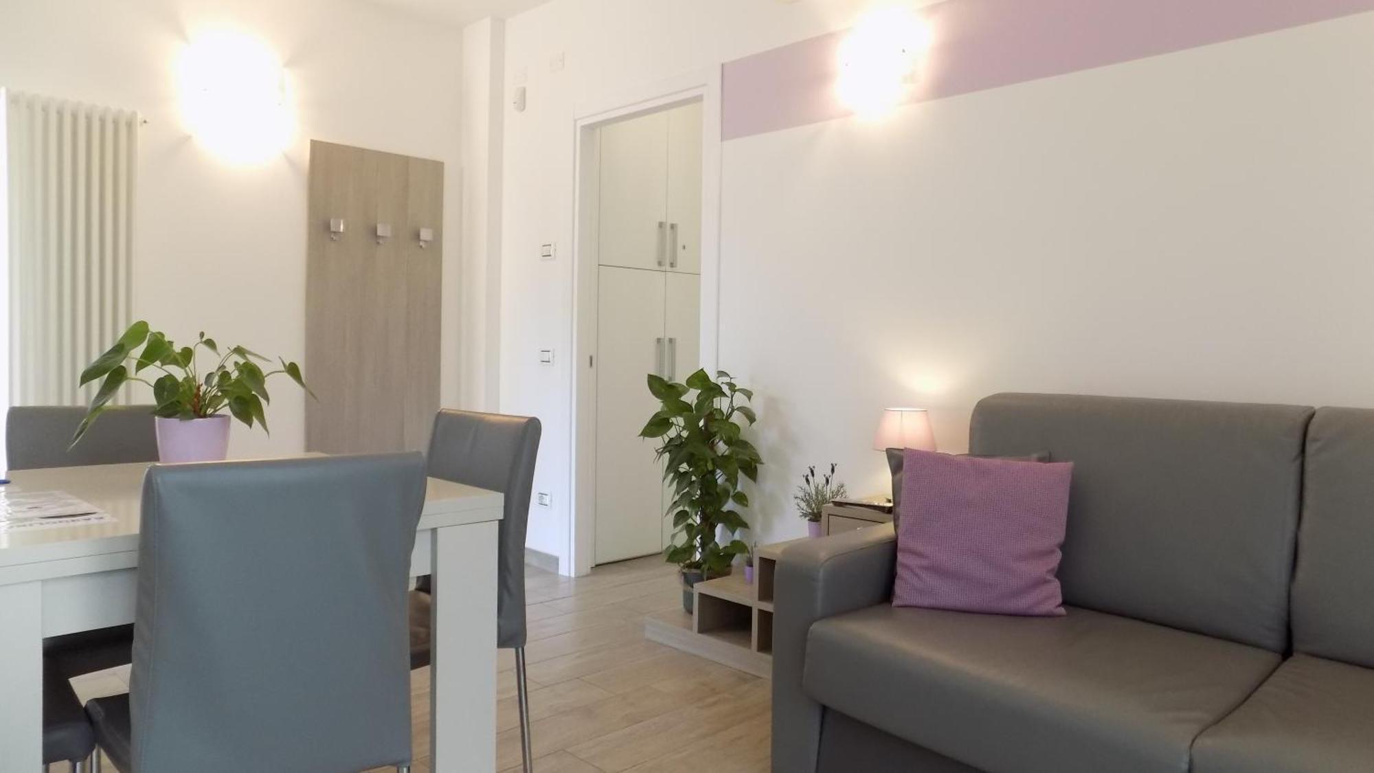 Millyholidays - Apartment Lilla - Center - Nearby Beach - Private Garden - Spa Pool バルドリーノ エクステリア 写真